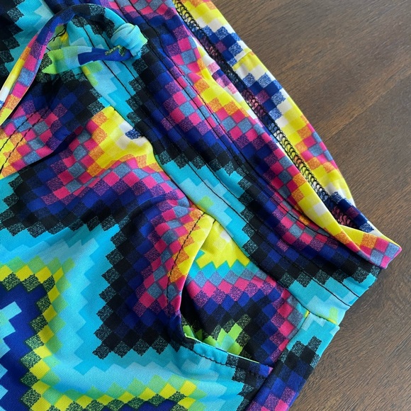 Funky Les Touts Petits girls chevron lightweight jogger size 10 - Picture 2 of 5